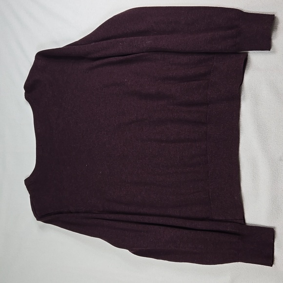 H&M Basic Women's Deep Purple Crew Neck Sweater - Picture 7 of 7